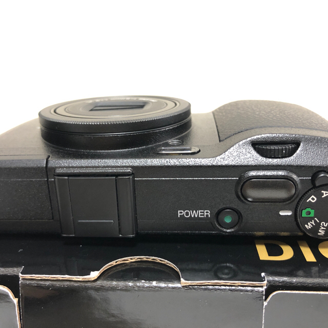 RICOH(リコー)のRICOH GR DIGTALⅣ スマホ/家電/カメラのカメラ(コンパクトデジタルカメラ)の商品写真