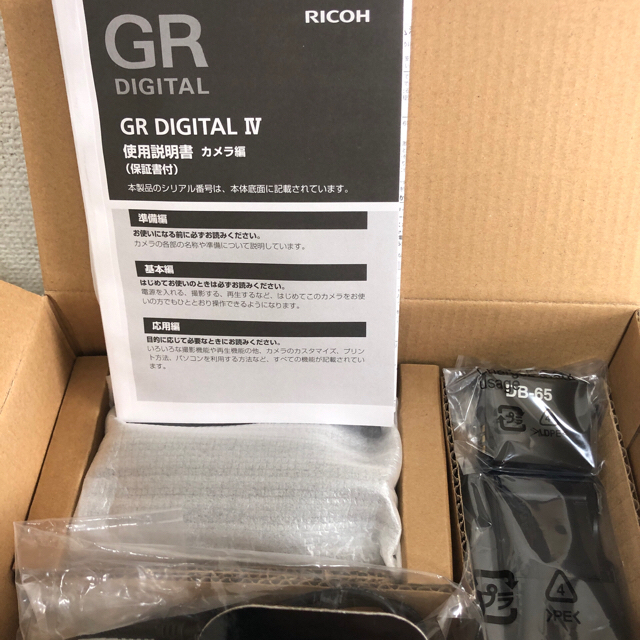 RICOH(リコー)のRICOH GR DIGTALⅣ スマホ/家電/カメラのカメラ(コンパクトデジタルカメラ)の商品写真