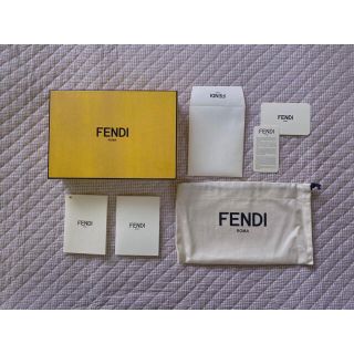 フェンディ(FENDI)のFENDI フェンディ　空箱　長財布用(ショップ袋)