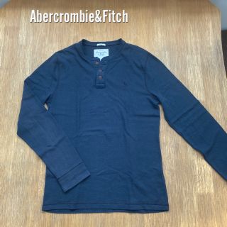 アバクロンビーアンドフィッチ(Abercrombie&Fitch)のさらに値下げ♪Abercrombie&Fitch 長袖Ｔシャツ／Ｍ　(Tシャツ/カットソー)