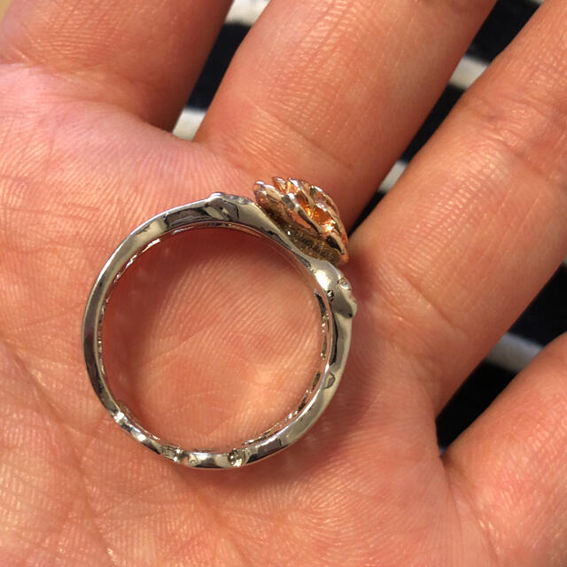 ピンクゴールドのバラのシルバーリング 8.5号 レディースのアクセサリー(リング(指輪))の商品写真