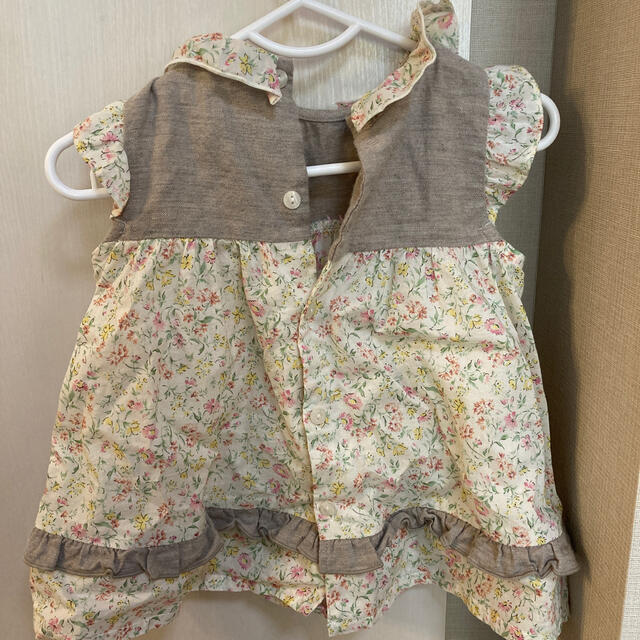 BeBe(ベベ)のbebe♡小花柄ロンパース70〜80cm♡ブルマ付き キッズ/ベビー/マタニティのベビー服(~85cm)(ロンパース)の商品写真