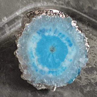 トゥモローランド(TOMORROWLAND)の天然石　リング　指輪　ブルー　Ｖ(リング(指輪))
