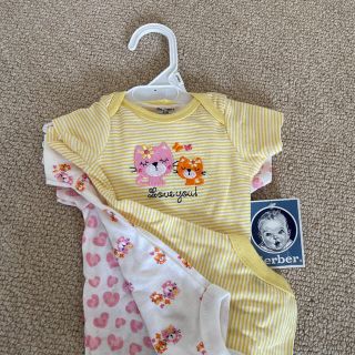 ガーバー(Gerber)のガーバー　0〜3ヶ月　ロンパース　3枚組　新品未使用(ロンパース)