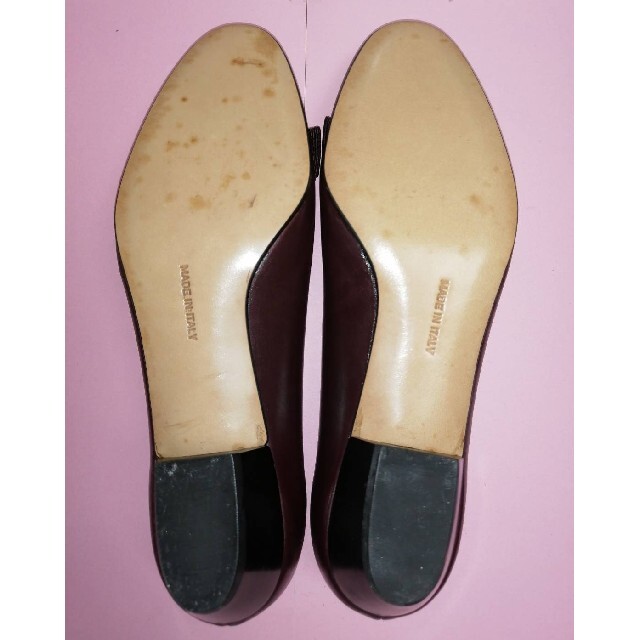 Salvatore Ferragamo(サルヴァトーレフェラガモ)の未使用美品‼️フェラガモヴァラリボンパンプス 21880209 レディースの靴/シューズ(ハイヒール/パンプス)の商品写真