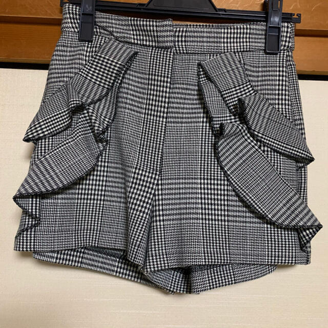 ZARA(ザラ)のZARA ショートパンツ レディースのパンツ(ショートパンツ)の商品写真