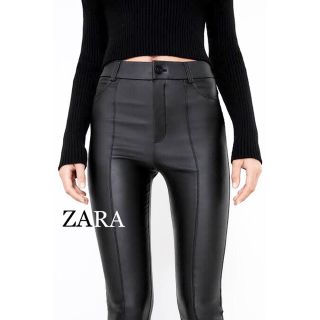 ザラ(ZARA)の美品★ZARA★フェイクレザーパンツ、ブラック(スキニーパンツ)