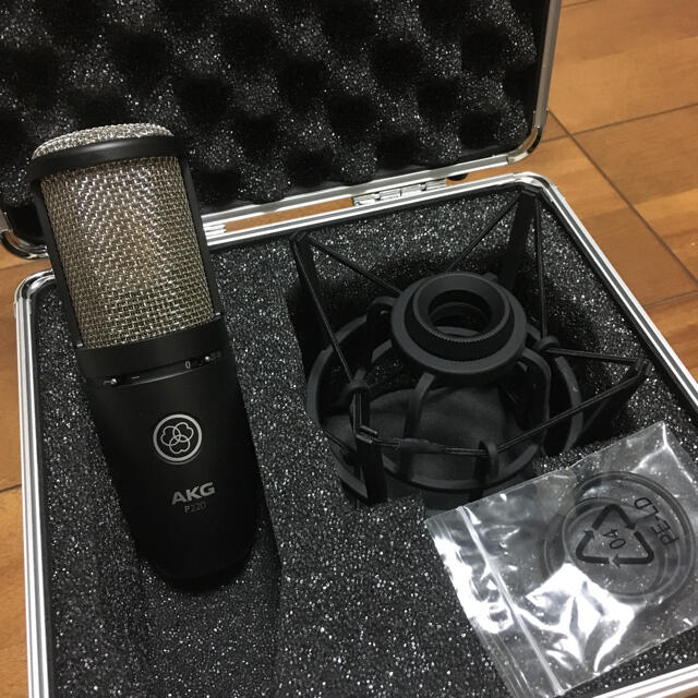 AKG コンデンサーマイク P220 新品同様 | gellonautos.cl