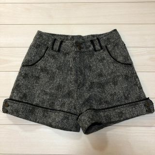 アクシーズファム(axes femme)のaxes 黒のパンツ　裏地付きUSED美品(ショートパンツ)