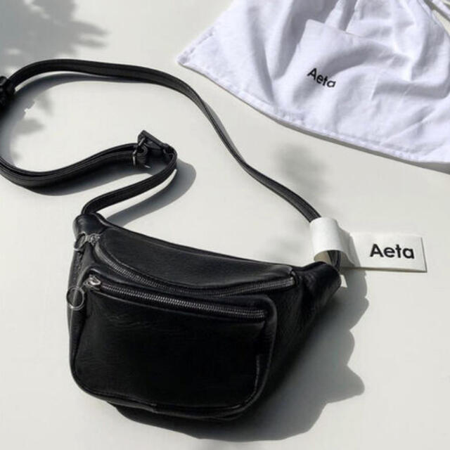 1LDK SELECT(ワンエルディーケーセレクト)のaeta ウエストポーチ メンズのバッグ(ウエストポーチ)の商品写真