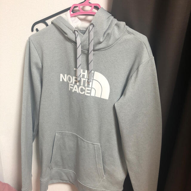 the North face パーカー