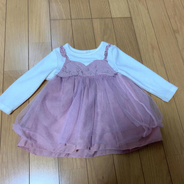 しまむら(シマムラ)の最終お値下　しまむら　レースチュニック キッズ/ベビー/マタニティのベビー服(~85cm)(シャツ/カットソー)の商品写真