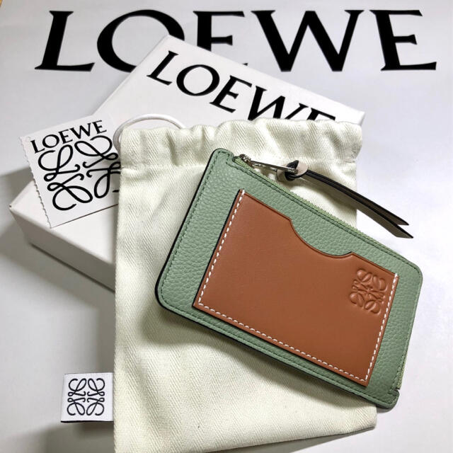 人気カラーの LOEWE - 【本物・新品】ロエベ コイン カードホルダー