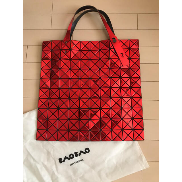 【希少】BAOBAO ISSEY MIYAKE トートバッグ　ミラー赤