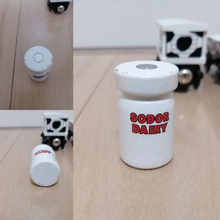 木製トーマス ミルクバレルカー カウカー 牛の貨車とシドニー 専用の