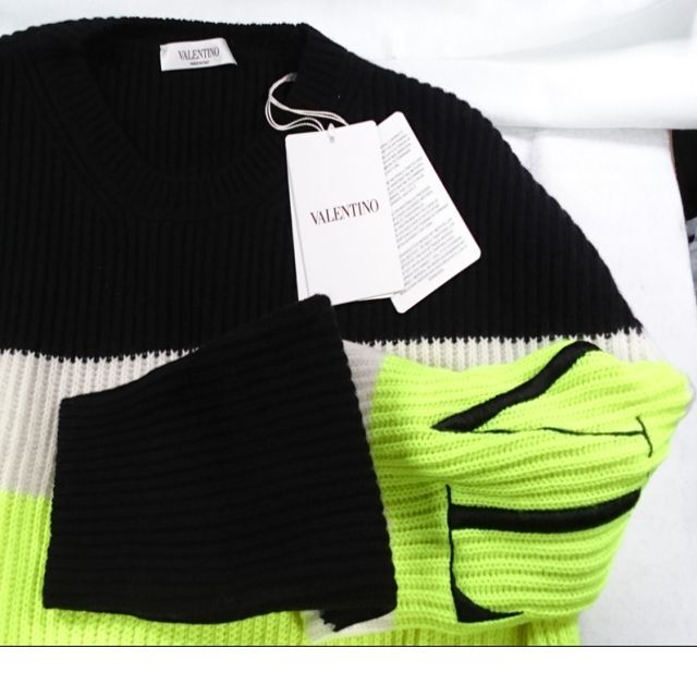 ●新品/正規品●  VALENTINO VLTN クルーネック セーター