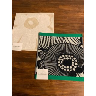 マリメッコ(marimekko)のマリメッコ　marimekko タオルハンカチ　ハンドタオル　２枚セット　新品(ハンカチ)