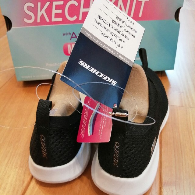 SKECHERS(スケッチャーズ)の新品未使用　スケッチャーズ　スニーカー レディースの靴/シューズ(スニーカー)の商品写真