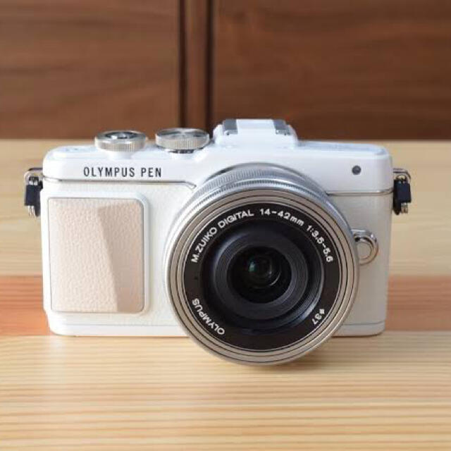 OLYMPUS PEN E−PL7 2回使用美品