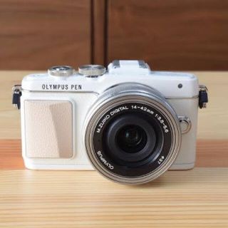 オリンパス(OLYMPUS)のOLYMPUS PEN E-Pl7(ミラーレス一眼)