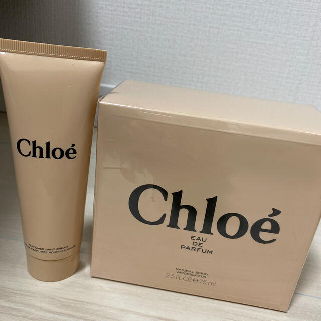 Chloe(クロエ)のクロエ　香水　ハンドクリーム　セット売り コスメ/美容の香水(香水(女性用))の商品写真