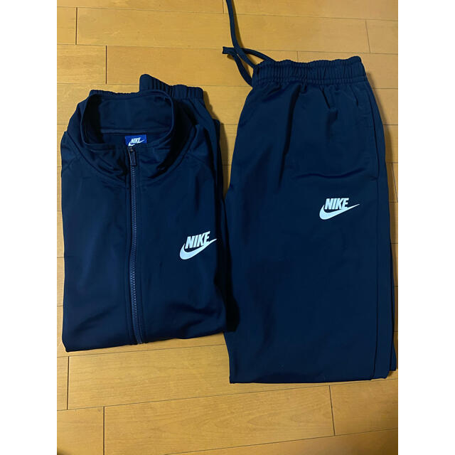 【新品、未使用】NIKE ナイキ　セットアップ　ジャージ　上下