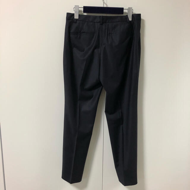 Theory luxe(セオリーリュクス)のtheory luxe Executive Nalian LE パンツ 紺 38 レディースのパンツ(クロップドパンツ)の商品写真