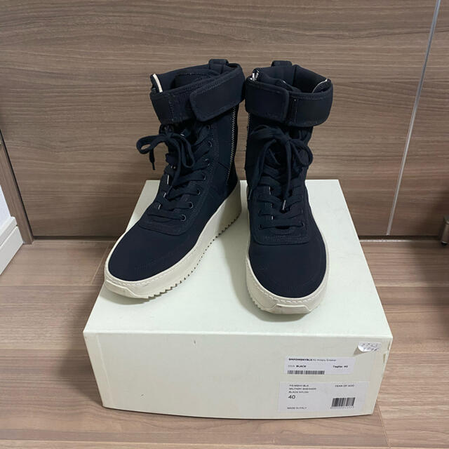 FEAR OF GOD(フィアオブゴッド)の美品 Fear Of God Military Sneaker 40 Jerry メンズの靴/シューズ(スニーカー)の商品写真