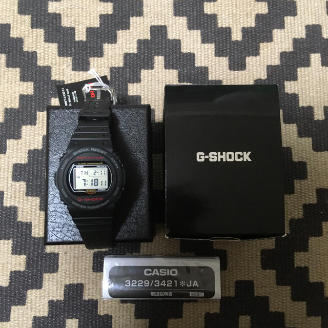 G-SHOCK(ジーショック)の新品 CASIO カシオ G-SHOCK Gショック DW-5750E-1JF メンズの時計(腕時計(デジタル))の商品写真
