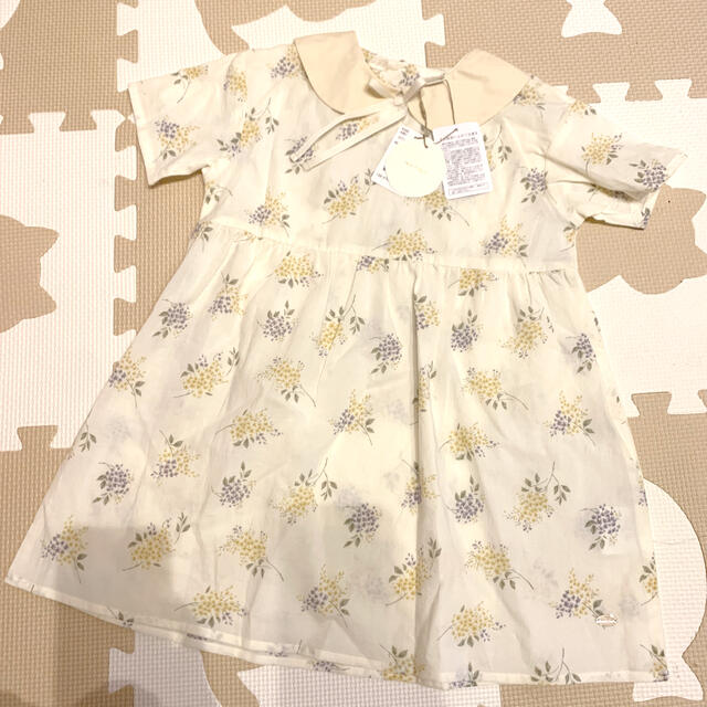 tete a tete  花柄　ワンピース　90 ay様専用 キッズ/ベビー/マタニティのキッズ服女の子用(90cm~)(ワンピース)の商品写真