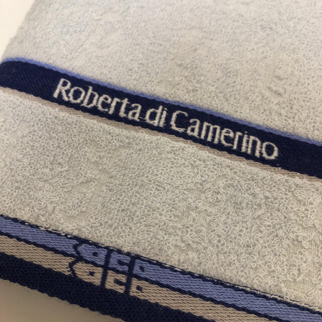 ROBERTA DI CAMERINO(ロベルタディカメリーノ)の新品❤️未使用　RobertadiCamerio フェイスタオル インテリア/住まい/日用品の日用品/生活雑貨/旅行(タオル/バス用品)の商品写真