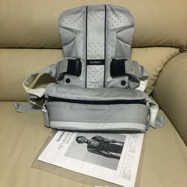 BABYBJORN(ベビービョルン)の【最終価格】ベビービョルン 抱っこ紐　ワンメッシュ　 キッズ/ベビー/マタニティの外出/移動用品(抱っこひも/おんぶひも)の商品写真