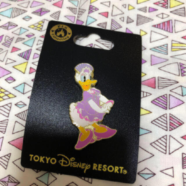 Disney デイジー ピンバッジ シェフミッキーの通販 By 迷惑行為通報します ディズニーならラクマ Disney デイジー ピンバッジ シェフミッキーの通販 By 迷惑行為通報します ディズニーならラクマ