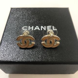 シャネル(CHANEL)のCHANEL シャネル ピアス ココマーク ピンク '04 美品(ピアス)