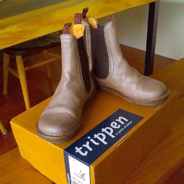 trippen(トリッペン)のトリッペン サイドゴアブーツ サイズ37 美品   レディースの靴/シューズ(ブーツ)の商品写真