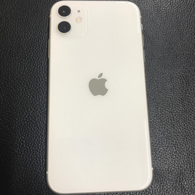 【11/8のみ値下げ】iPhone 11 back SIMフリー 64GB