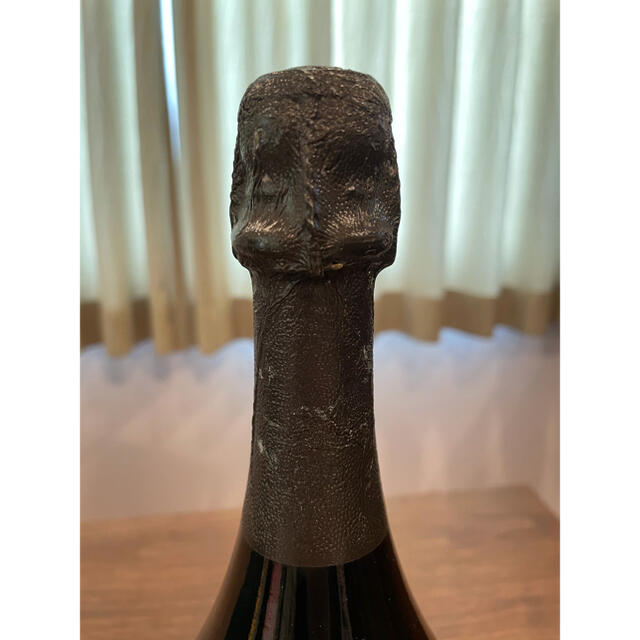 Dom Pérignon(ドンペリニヨン)の【未開封・箱・冊子付き　 シャンパン　ドンペリニヨン　ヴィンテージ1995】 食品/飲料/酒の酒(シャンパン/スパークリングワイン)の商品写真