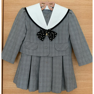 入学式　卒園式　女の子 フォーマル スーツ　115 靴下つき(ドレス/フォーマル)