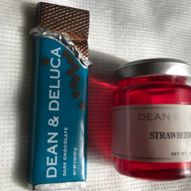 DEAN & DELUCA(ディーンアンドデルーカ)のDEAN &DELUCA 　マグネット　ストロベリージャム　ダークチョコレート エンタメ/ホビーのコレクション(ノベルティグッズ)の商品写真