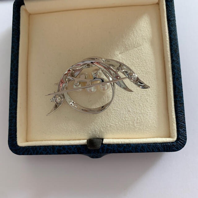 MIKIMOTO(ミキモト)のミキモト　アゴヤ真珠　ブローチ　 レディースのアクセサリー(ブローチ/コサージュ)の商品写真