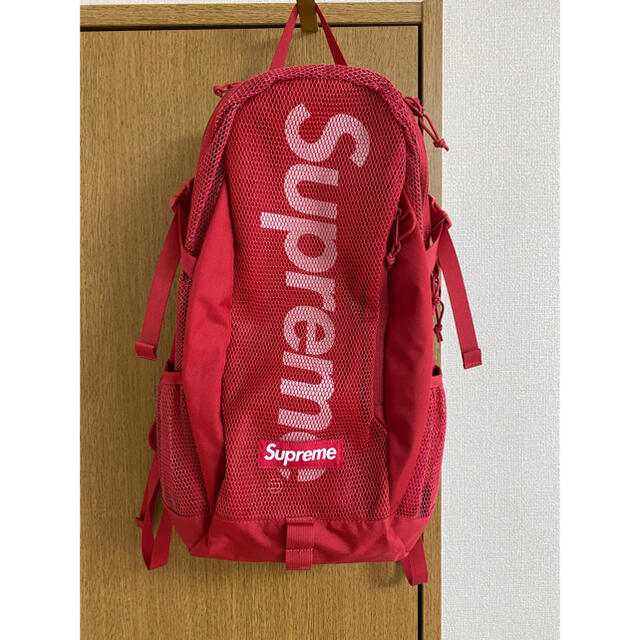 Supreme(シュプリーム)のシュプリーム  20SS バックパック　赤 メンズのバッグ(バッグパック/リュック)の商品写真