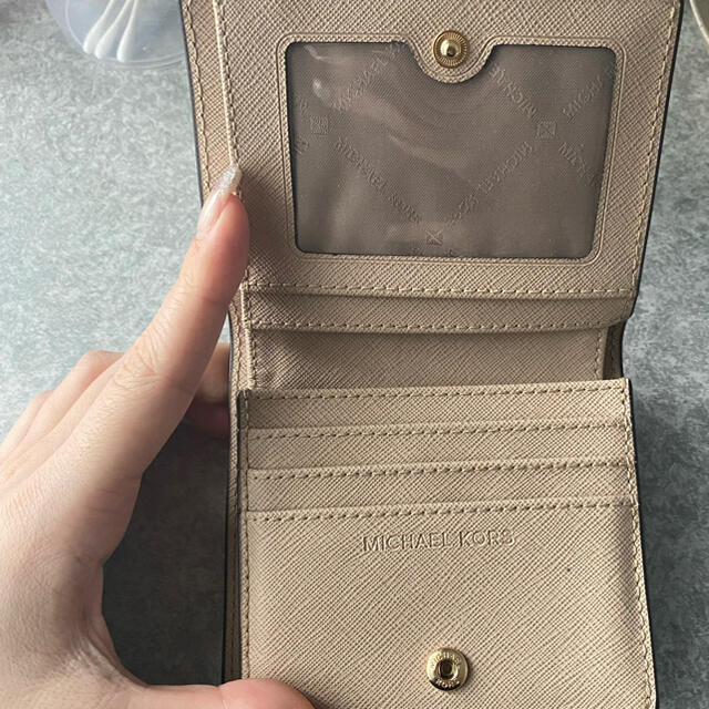 Michael Kors(マイケルコース)のMICHEAL KORS 二つ折り財布 レディースのファッション小物(財布)の商品写真