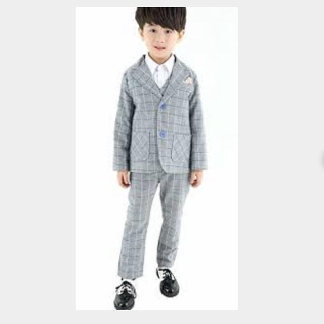 男の子　フォーマル　スーツ　グレー　チェック キッズ/ベビー/マタニティのキッズ服男の子用(90cm~)(ドレス/フォーマル)の商品写真
