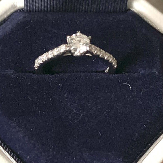 婚約指輪　ダイヤモンドシライシ 2