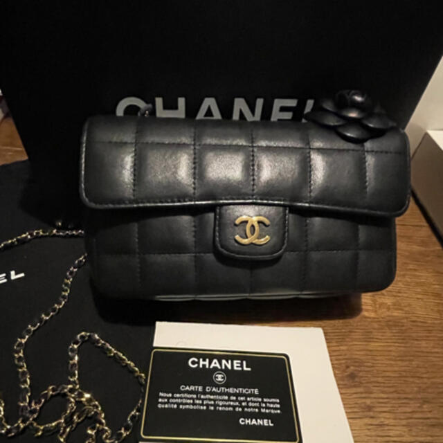 シャネル　CHANEL チェーンバッグ