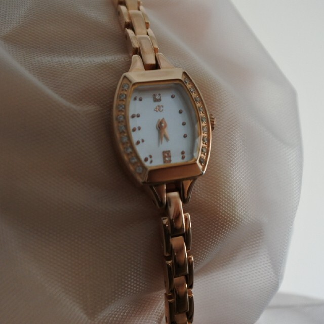 4℃(ヨンドシー)の4℃　腕時計　レディース　ダイヤ レディースのファッション小物(腕時計)の商品写真