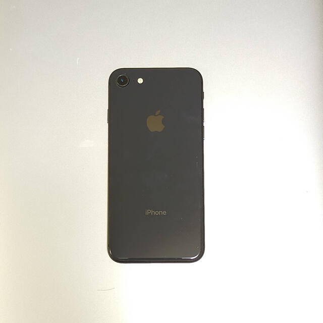 Apple(アップル)のiPhone 8 Space Gray 64 GB Softbank スマホ/家電/カメラのスマートフォン/携帯電話(スマートフォン本体)の商品写真