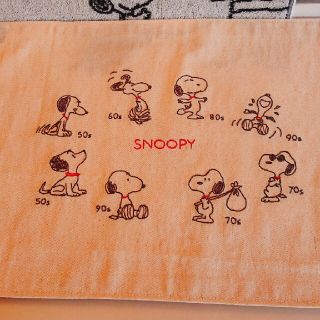 スヌーピー(SNOOPY)の☆スヌーピー年代刺繍マット(雑貨)