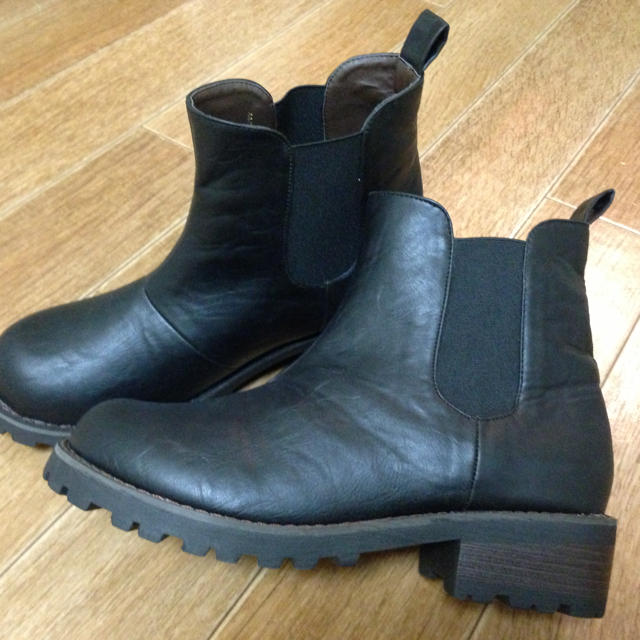 サイドゴア 黒 ショートブーツ レディースの靴/シューズ(ブーツ)の商品写真