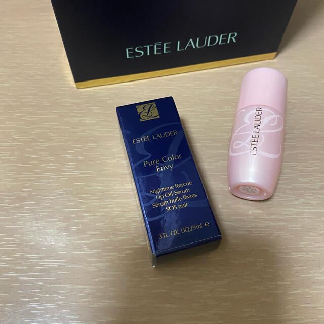 Estee Lauder(エスティローダー)の新品・未使用　エスティーローダーリップ美容液 コスメ/美容のスキンケア/基礎化粧品(リップケア/リップクリーム)の商品写真